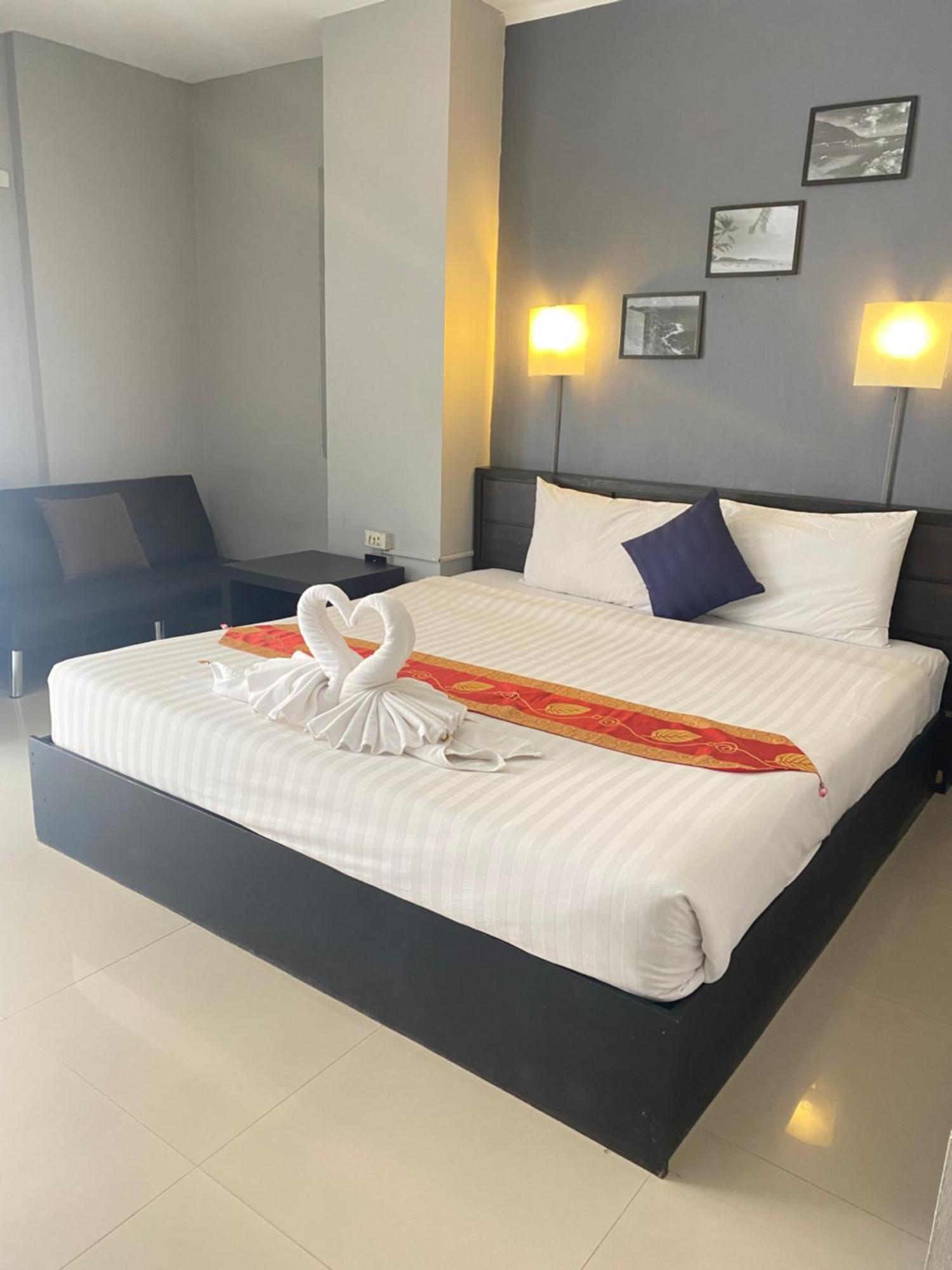 Holiday Home Patong Exterior foto